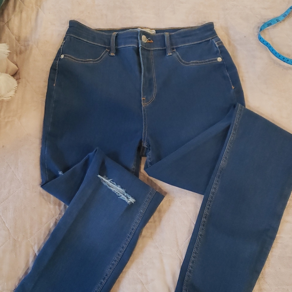 Free People Destroyed Jeggings